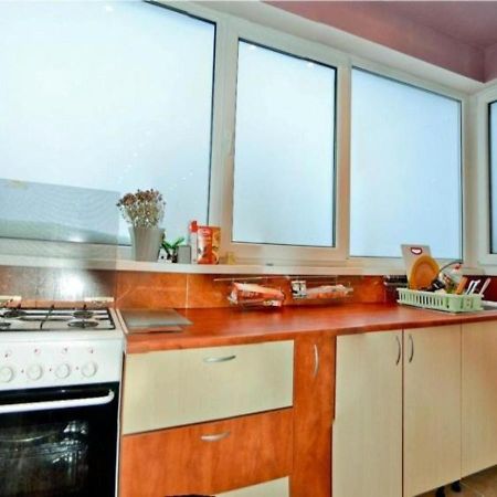 Apartament Laurentiu - Etaj.1 Bucureşti Exterior foto