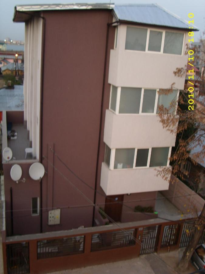 Apartament Laurentiu - Etaj.1 Bucureşti Exterior foto